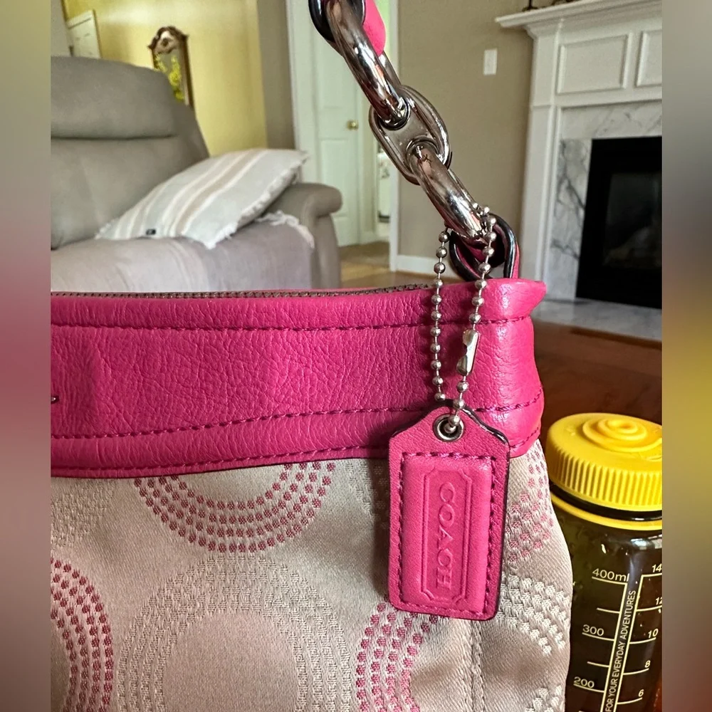Coach Ashley Dotted OP Art Signature Shoulder Bag, Cream/Pretty Pink, GUC - Picture 2 of 16